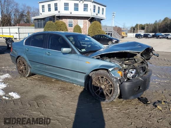 2005 BMW 3 Series 330xi with VIN WBAEW53445PN40110, listed as a Copart auction lot 86427714 with 163,364 mi miles and Clean title. Bid and sale history available at DreamBid. Image 4.