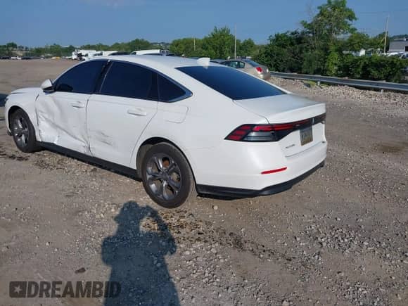 2024 Honda Accord EX with VIN 1HGCY1F34RA007670, listed as a IAAI auction lot 42785117 with 31,379 mi miles and . Bid and sale history available at DreamBid. Image 3.