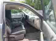 2011 Chevrolet Silverado 1500 Work Truck z VIN 1GCNKPE06BZ273041, wystawiony jako IAAI lot #42692499 z przebiegiem 274 476 mil mil oraz . Historia ofert i sprzedaży dostępna na DreamBid. Obrazek 5.