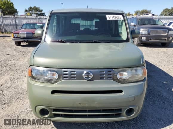 2010 Nissan Cube S Krom Edition z VIN JN8AZ2KR2AT167353, wystawiony jako Copart lot #67149035 z przebiegiem 184 685 mil mil oraz Czysty tytuł • Clean title. Historia ofert i sprzedaży dostępna na DreamBid. Obrazek 5.