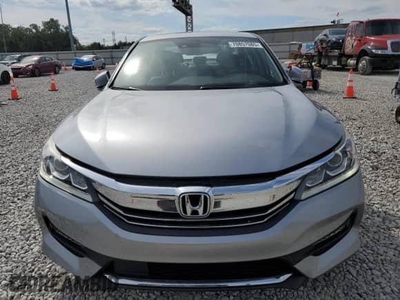 2017 Honda Accord EX-L with VIN 1HGCR2F92HA136545, listed as a Copart auction lot 70857085 with 141,216 mi miles and Salvage title. Bid and sale history available at DreamBid. Image 5.