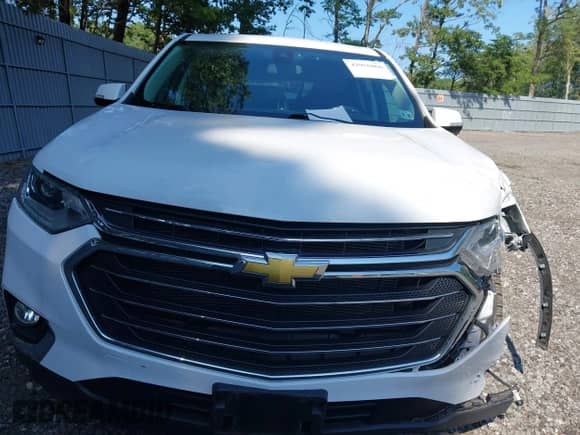 2020 Chevrolet Traverse LT Cloth z VIN 1GNERGKW5LJ327327, wystawiony jako IAAI lot #42955066 z przebiegiem 61 624 mil mil oraz . Historia ofert i sprzedaży dostępna na DreamBid. Obrazek 12.