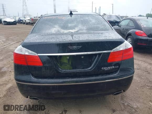 2009 Hyundai Genesis with VIN KMHGC46F29U062753, listed as a IAAI auction lot 42975768 with 169,823 mi miles and . Bid and sale history available at DreamBid. Image 16.