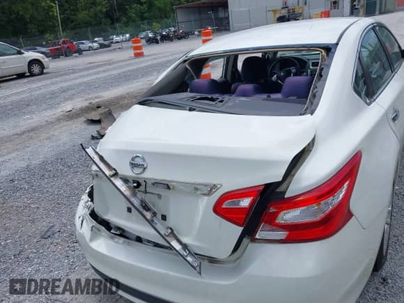 2016 Nissan Altima SV z VIN 1N4AL3AP7GC162084, wystawiony jako IAAI lot #42707771 z przebiegiem 189 361 mil mil oraz . Historia ofert i sprzedaży dostępna na DreamBid. Obrazek 20.