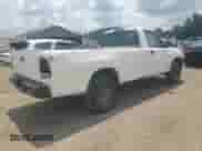 2002 Toyota Tundra z VIN 5TBJN32172S231628, wystawiony jako Copart lot #67995465 z przebiegiem 248 029 mil mil oraz Szkoda całkowita • Salvage title. Historia ofert i sprzedaży dostępna na DreamBid. Obrazek 3.