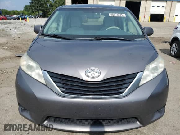 2014 Toyota Sienna LE with VIN 5TDJK3DC1ES090493, listed as a Copart auction lot 68778275 with 227,227 mi miles and Clean title. Bid and sale history available at DreamBid. Image 5.