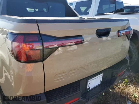 2024 Hyundai Santa Cruz SEL with VIN 5NTJC4DE1RH111022, listed as a Copart auction lot 75012644 with 4,874 mi miles and Non repairable. Bid and sale history available at DreamBid. Image 6.