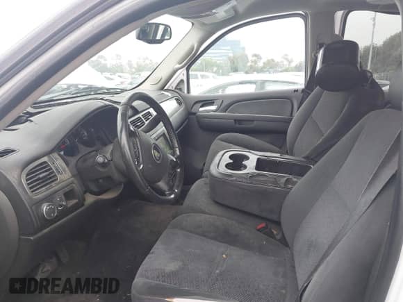 2007 Chevrolet Suburban LTZ z VIN 1GNFC16077R223342, wystawiony jako IAAI lot #42513496 z przebiegiem 256 637 mil mil oraz . Historia ofert i sprzedaży dostępna na DreamBid. Obrazek 5.