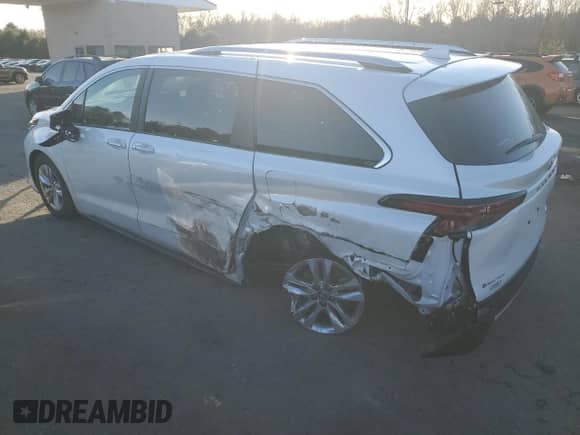 2025 Toyota Sienna Limited с VIN 5TDZSKFC2SS159164, выставлен на аукционе Copart как лот 44269255 с пробегом 1 060 миль миль и Списание • Salvage title. История ставок и продаж доступна на DreamBid. Изображение 2.
