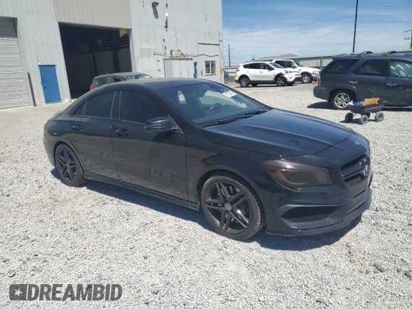 2014 Mercedes-Benz CLA 45 AMG с VIN WDDSJ5CB8EN132035, выставлен на аукционе Copart как лот 67320555 с пробегом 92 578 миль миль и Списание • Salvage title. История ставок и продаж доступна на DreamBid. Изображение 4.