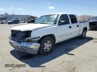2004 Chevrolet Silverado 1500 LT with VIN 2GCEC13TX41425583, listed as a Copart auction lot 54253865 with 487,848 mi miles and Salvage title. Bid and sale history available at DreamBid. Image 1.