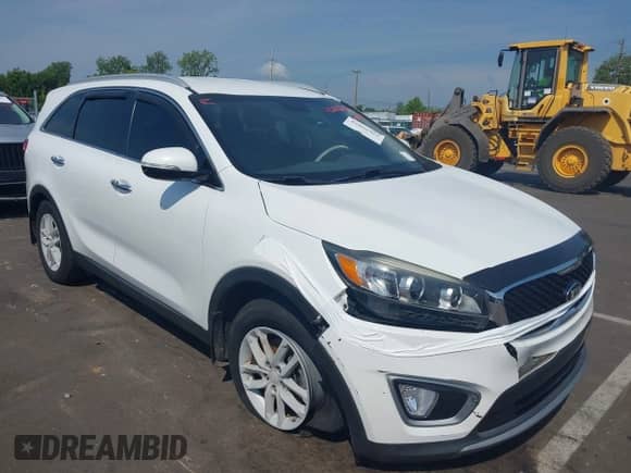2017 Kia Sorento EX с VIN 5XYPH4A50HG292036, выставлен на аукционе IAAI как лот 42866965 с пробегом 175 881 миль миль и . История ставок и продаж доступна на DreamBid. Изображение 1.