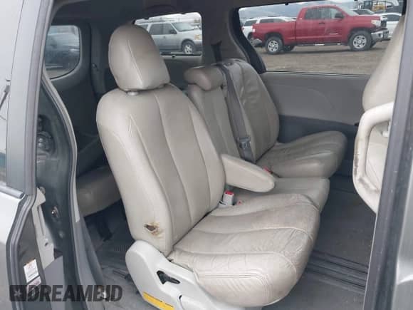 2011 Toyota Sienna LE с VIN 5TDKK3DC5BS099178, выставлен на аукционе IAAI как лот 43440541 с пробегом 189 867 миль миль и . История ставок и продаж доступна на DreamBid. Изображение 8.