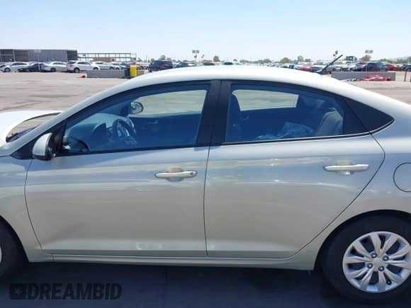 2018 Hyundai Accent SEL с VIN 3KPC24A34JE018565, выставлен на аукционе IAAI как лот 42305491 с пробегом 51 561 миль миль и . История ставок и продаж доступна на DreamBid. Изображение 14.