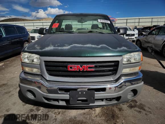 2005 GMC Sierra 1500 Work Truck with VIN 1GTEC14X25Z268786, listed as a Copart auction lot 81259355 with 82,352 mi miles and Salvage title. Bid and sale history available at DreamBid. Image 5.