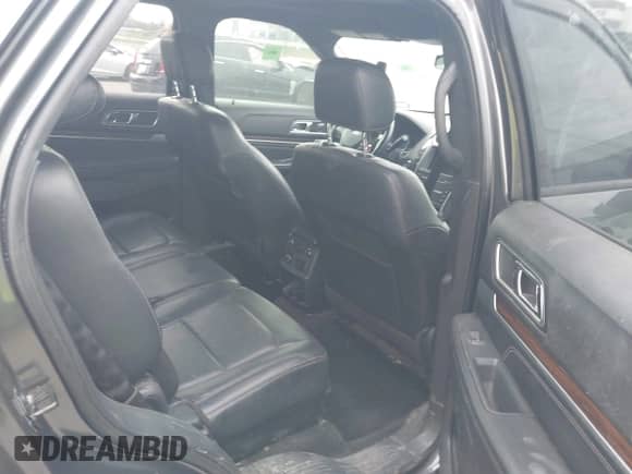 2017 Ford Explorer Limited z VIN 1FM5K7F88HGB70014, wystawiony jako IAAI lot #43334579 z przebiegiem Nie podano mil oraz . Historia ofert i sprzedaży dostępna na DreamBid. Obrazek 8.