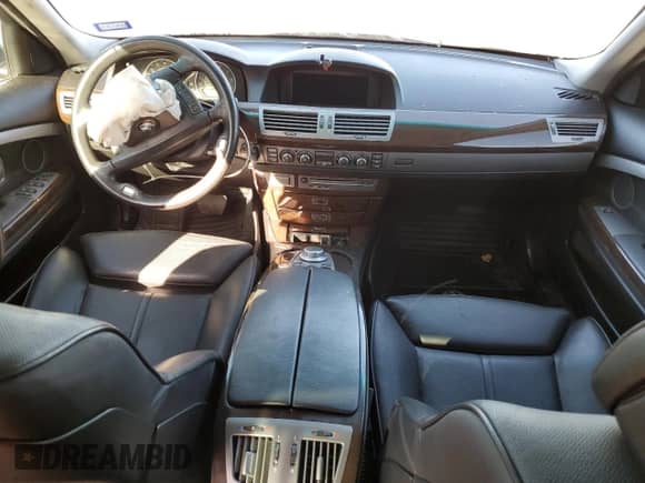 2007 BMW 7 Series 750i z VIN WBAHL83567DT07642, wystawiony jako Copart lot #56550605 z przebiegiem Nie podano mil oraz Szkoda całkowita • Salvage title. Historia ofert i sprzedaży dostępna na DreamBid. Obrazek 8.