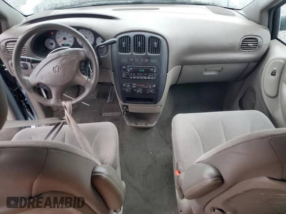 2003 Dodge Caravan Sport with VIN 2D4GP44L03R235520, listed as a Copart auction lot 81857745 with 327,113 mi miles and Salvage title. Bid and sale history available at DreamBid. Image 8.