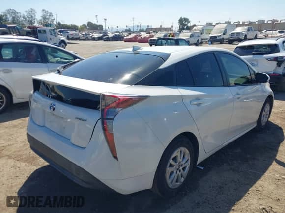 2017 Toyota Prius Two с VIN JTDKBRFU5H3037394, выставлен на аукционе IAAI как лот 43143552 с пробегом 108 509 миль миль и . История ставок и продаж доступна на DreamBid. Изображение 4.