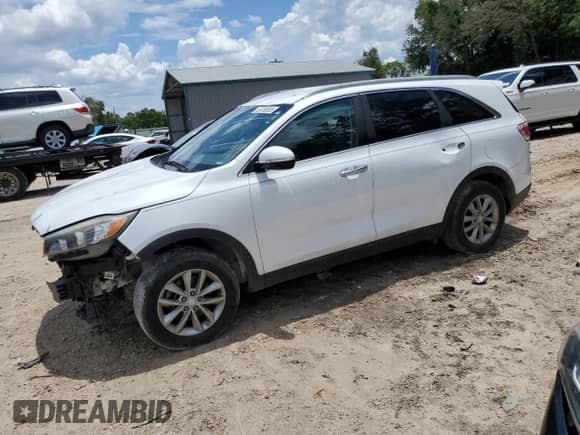 2017 Kia Sorento LX с VIN 5XYPG4A36HG235745, выставлен на аукционе Copart как лот 66959525 с пробегом Не указан миль и Списание • Salvage title. История ставок и продаж доступна на DreamBid. Изображение 1.