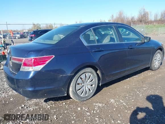 2012 Honda Accord LX z VIN 1HGCP2F31CA009280, wystawiony jako IAAI lot #43491898 z przebiegiem 229 654 mil mil oraz . Historia ofert i sprzedaży dostępna na DreamBid. Obrazek 4.
