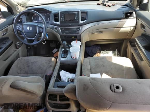 2016 Honda Pilot LX z VIN 5FNYF6H17GB020081, wystawiony jako Copart lot #68360665 z przebiegiem Nie podano mil oraz Szkoda całkowita • Salvage title. Historia ofert i sprzedaży dostępna na DreamBid. Obrazek 8.