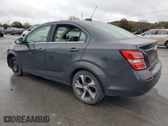 2018 Chevrolet Sonic Premier с VIN 1G1JF5SB3J4135474, выставлен на аукционе Copart как лот 82718205 с пробегом 186 233 миль миль и Чистый • Clean title. История ставок и продаж доступна на DreamBid. Изображение 2.