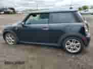 2011 MINI Hardtop z VIN WMWSU3C54BT253391, wystawiony jako Copart lot #57215905 z przebiegiem 199 273 mil mil oraz Czysty tytuł • Clean title. Historia ofert i sprzedaży dostępna na DreamBid. Obrazek 2.