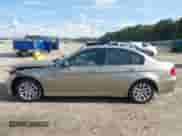 2007 BMW 3 Series 328xi z VIN WBAVC93577K031069, wystawiony jako IAAI lot #43398017 z przebiegiem 157 254 mil mil oraz . Historia ofert i sprzedaży dostępna na DreamBid. Obrazek 14.