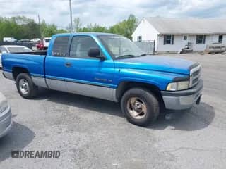 1999 Dodge 1500 with VIN 3B7HC13Y0XG208046, listed as a IAAI auction lot 42027868 with 188,385 mi miles and . Bid and sale history available at DreamBid. Image 1.