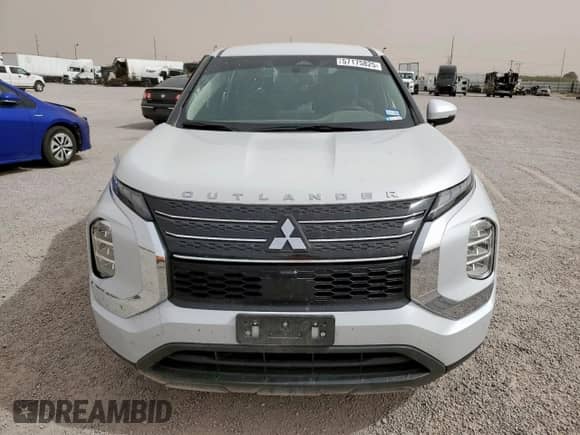 2024 Mitsubishi Outlander ES with VIN JA4J3UA83RZ026196, listed as a Copart auction lot 57175825 with 18,397 mi miles and Salvage title. Bid and sale history available at DreamBid. Image 5.