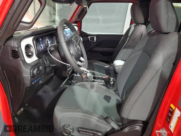 2025 Jeep Wrangler Sahara with VIN 1C4RJXP69SW583935, listed as a Copart auction lot 89681655 with 8,809 mi miles and Clean title. Bid and sale history available at DreamBid. Image 7.