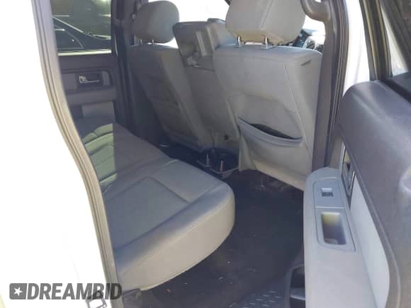 2014 Ford F-150 FX4 z VIN 1FTFW1EF0EKF51147, wystawiony jako IAAI lot #43380645 z przebiegiem 278 946 mil mil oraz . Historia ofert i sprzedaży dostępna na DreamBid. Obrazek 8.