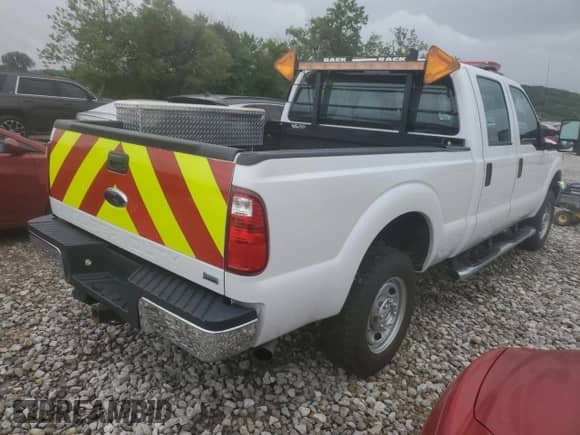 2011 Ford F-250 XL с VIN 1FT7W2B63BEB32721, выставлен на аукционе Copart как лот 60936115 с пробегом 39 401 миль миль и Списание • Salvage title. История ставок и продаж доступна на DreamBid. Изображение 3.