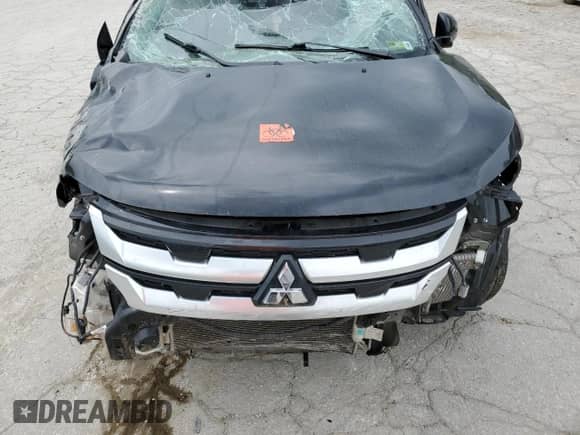 2023 Mitsubishi Outlander ES z VIN JA4ARUAU4PU004455, wystawiony jako Copart lot #55671665 z przebiegiem Nie podano mil oraz Szkoda całkowita • Salvage title. Historia ofert i sprzedaży dostępna na DreamBid. Obrazek 12.