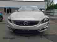 2018 Volvo S60 Inscription Platinum с VIN LYV402TM4JB165792, выставлен на аукционе Copart как лот 63076324 с пробегом 20 033 миль миль и Списание • Salvage title. История ставок и продаж доступна на DreamBid. Изображение 5.
