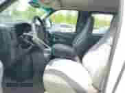 2007 Chevrolet Express Passenger с VIN 1GAHG39U171121199, выставлен на аукционе Copart как лот 51713744 с пробегом 150 064 миль миль и Списание • Salvage title. История ставок и продаж доступна на DreamBid. Изображение 7.