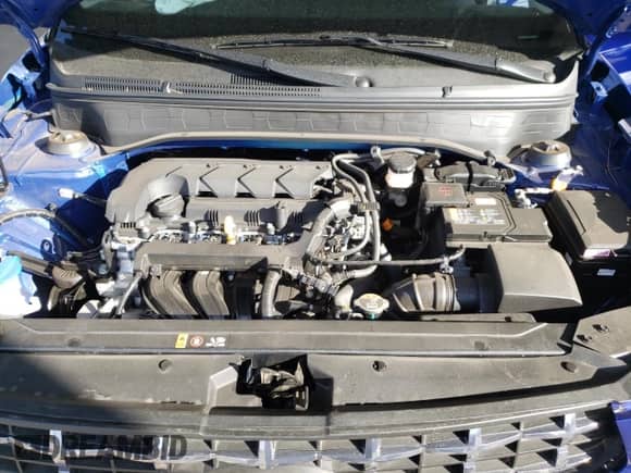 2025 Hyundai Venue SEL z VIN KMHRC8A30SU398131, wystawiony jako Copart lot #84636425 z przebiegiem 4 632 mil mil oraz Nie do naprawy • Non repairable. Historia ofert i sprzedaży dostępna na DreamBid. Obrazek 11.