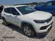 2023 Jeep Compass Sport with VIN 3C4NJDAN2PT528592, listed as a Copart auction lot 64280364 with 21,758 mi miles and Salvage title. Bid and sale history available at DreamBid. Image 4.