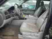 2008 Chevrolet Tahoe с VIN 1GNFK13568R144216, выставлен на аукционе Copart как лот 60645615 с пробегом 215 056 миль миль и На запчасти • Non repairable. История ставок и продаж доступна на DreamBid. Изображение 7.