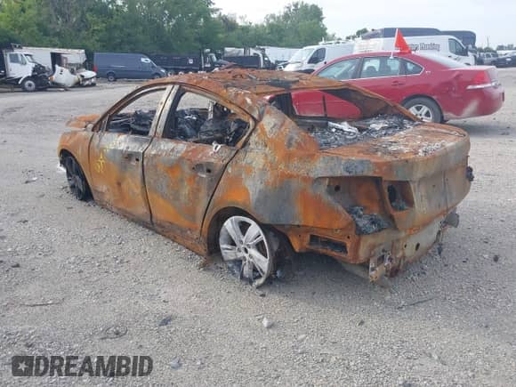 2014 Chevrolet Cruze Diesel с VIN 1G1P75SZ6E7100078, выставлен на аукционе IAAI как лот 42902323 с пробегом Не указан миль и . История ставок и продаж доступна на DreamBid. Изображение 3.
