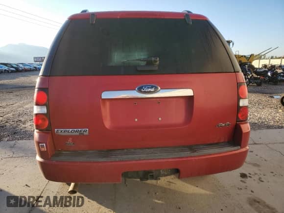 2010 Ford Explorer XLT с VIN 1FMEU7DE0AUA14480, выставлен на аукционе Copart как лот 82206755 с пробегом 218 969 миль миль и Списание • Salvage title. История ставок и продаж доступна на DreamBid. Изображение 6.