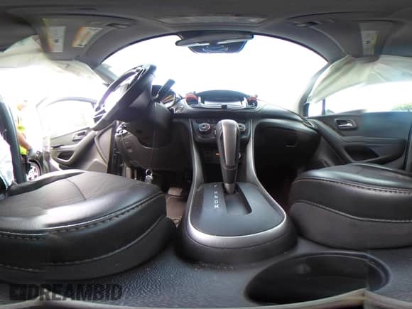 2020 Chevrolet Trax LT z VIN 3GNCJPSBXLL271163, wystawiony jako IAAI lot #42573444 z przebiegiem 115 213 mil mil oraz . Historia ofert i sprzedaży dostępna na DreamBid. Obrazek 19.