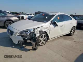 2012 Volvo S60 T5 с VIN YV1622FS6C2042121, выставлен на аукционе Copart как лот 80718635 с пробегом Не указан миль и Списание • Salvage title. История ставок и продаж доступна на DreamBid. Изображение 1.
