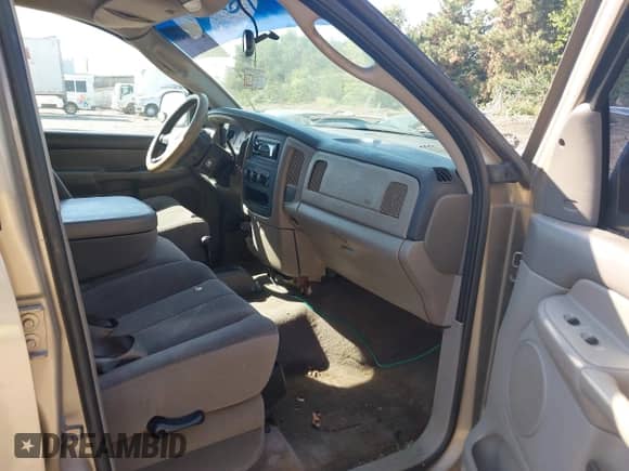 2002 Dodge 1500 with VIN 1D7HU18N22S608340, listed as a IAAI auction lot 43371939 with 236,035 mi miles and . Bid and sale history available at DreamBid. Image 5.