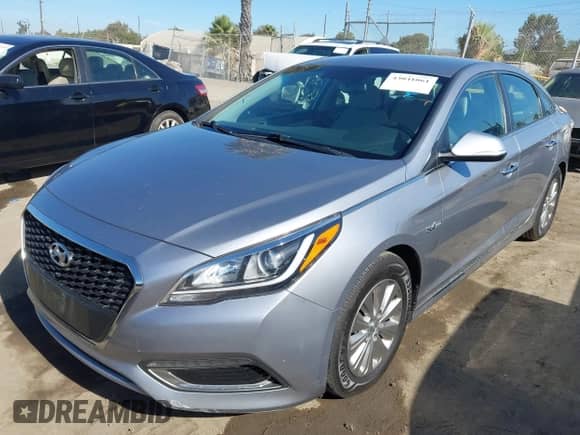 2017 Hyundai Sonata SE with VIN KMHE24L16HA043769, listed as a IAAI auction lot 43041061 with 105,639 mi miles and . Bid and sale history available at DreamBid. Image 17.