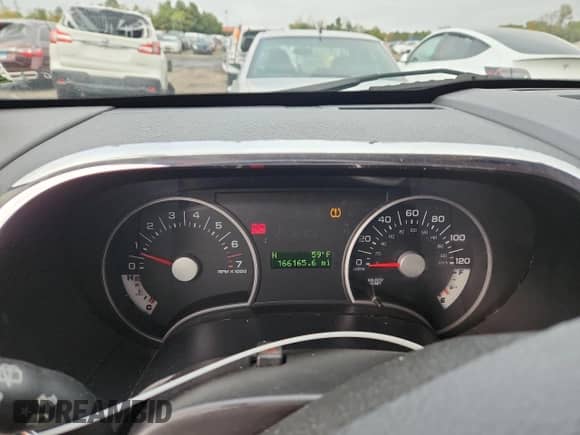 2010 Ford Explorer XLT z VIN 1FMEU7DE5AUA51198, wystawiony jako Copart lot #86650485 z przebiegiem 166 165 mil mil oraz Szkoda całkowita • Salvage title. Historia ofert i sprzedaży dostępna na DreamBid. Obrazek 9.