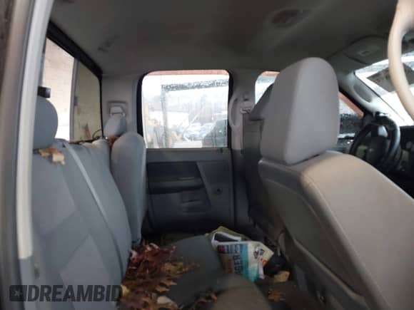 2007 Dodge 1500 SLT with VIN 1D7HU182X7S135526, listed as a IAAI auction lot 41031813 with 81,520 mi miles and . Bid and sale history available at DreamBid. Image 8.