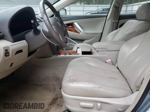 2010 Toyota Camry XLE с VIN JTNBK3EK6A3046538, выставлен на аукционе Copart как лот 84475235 с пробегом 188 516 миль миль и Списание • Salvage title. История ставок и продаж доступна на DreamBid. Изображение 7.