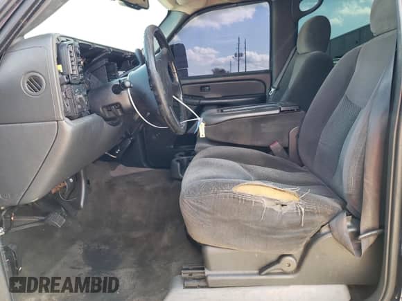 2007 Chevrolet Silverado 1500 LS with VIN 2GCEK13T871150318, listed as a Copart auction lot 87277755 with 193,688 mi miles and Clean title. Bid and sale history available at DreamBid. Image 7.